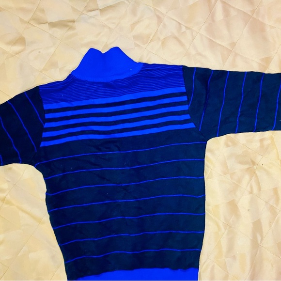 Pentagon, ch, blue and black - Picture 3 of 3